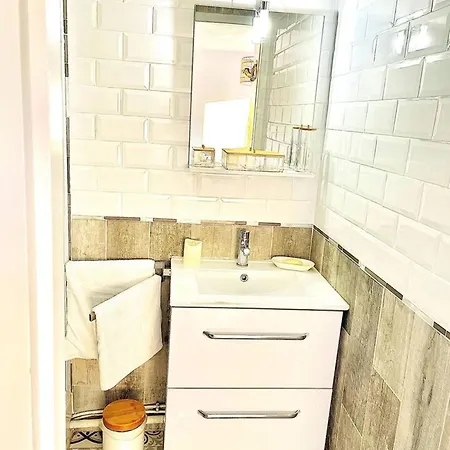Apartment Confortable A Cyprien 40 M² Terrasse